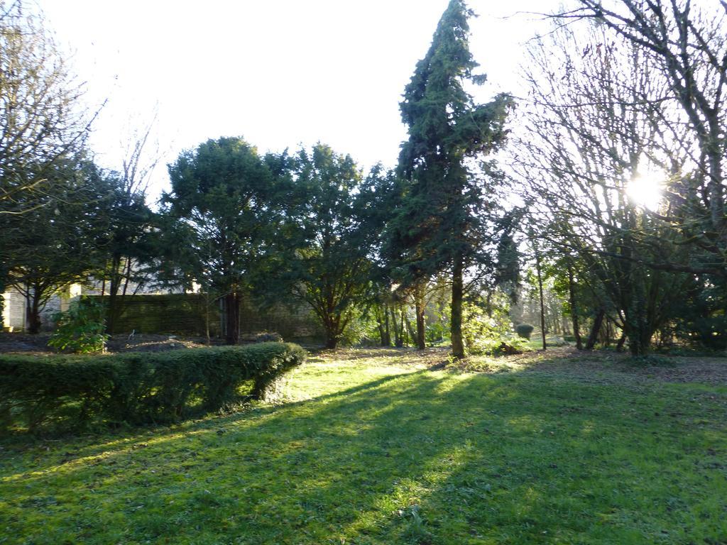 Le Logis Du Peu Girard Acomodação com café da manhã La Roche-Clermault Quarto foto